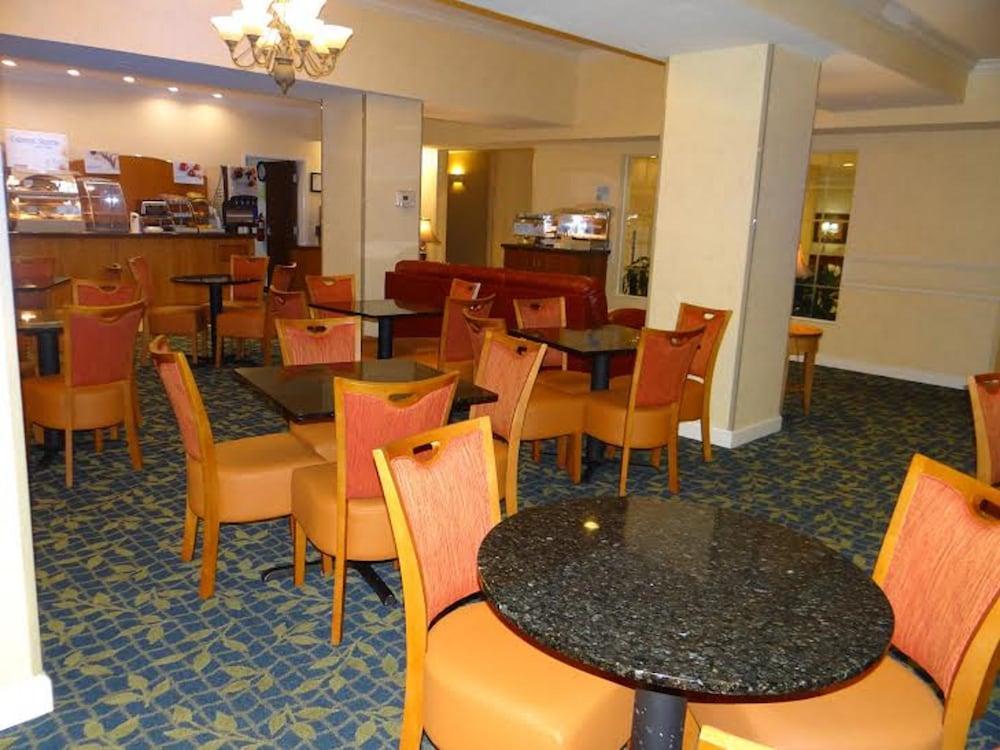 Holiday Inn Express Hotel & Suites Salisbury - Delmar By Ihg Exteriér fotografie